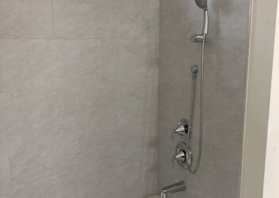 Shower Combo with Prestige Imperial Porcelain
